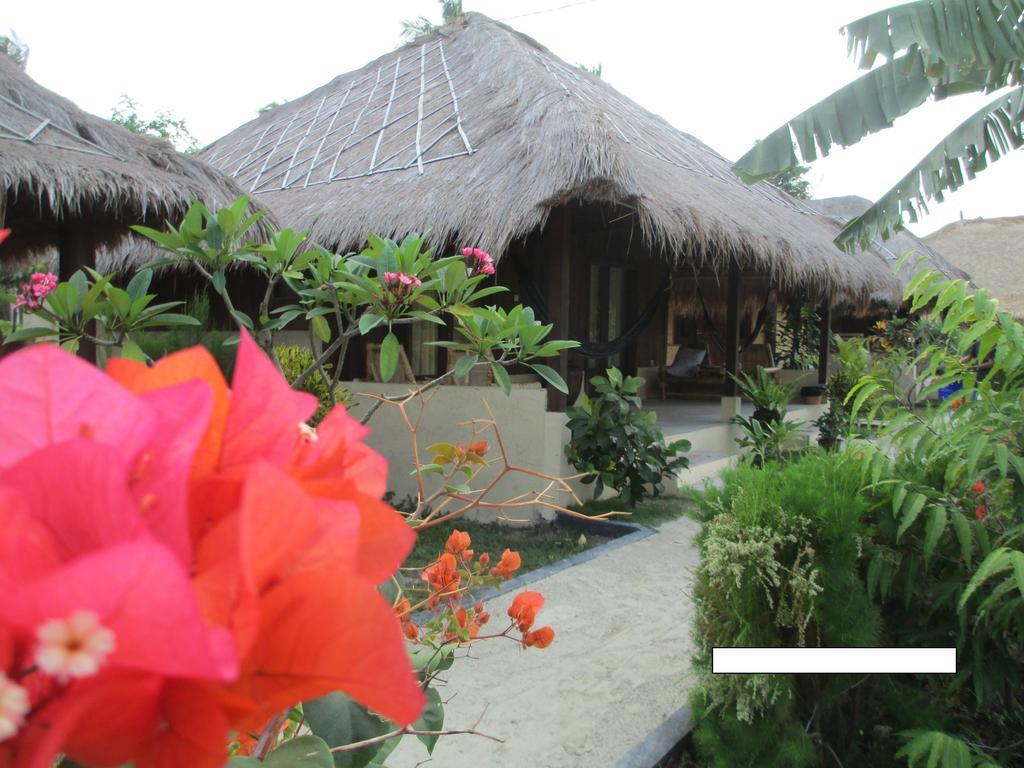 Selong Belanak Bungalows Exteriör bild