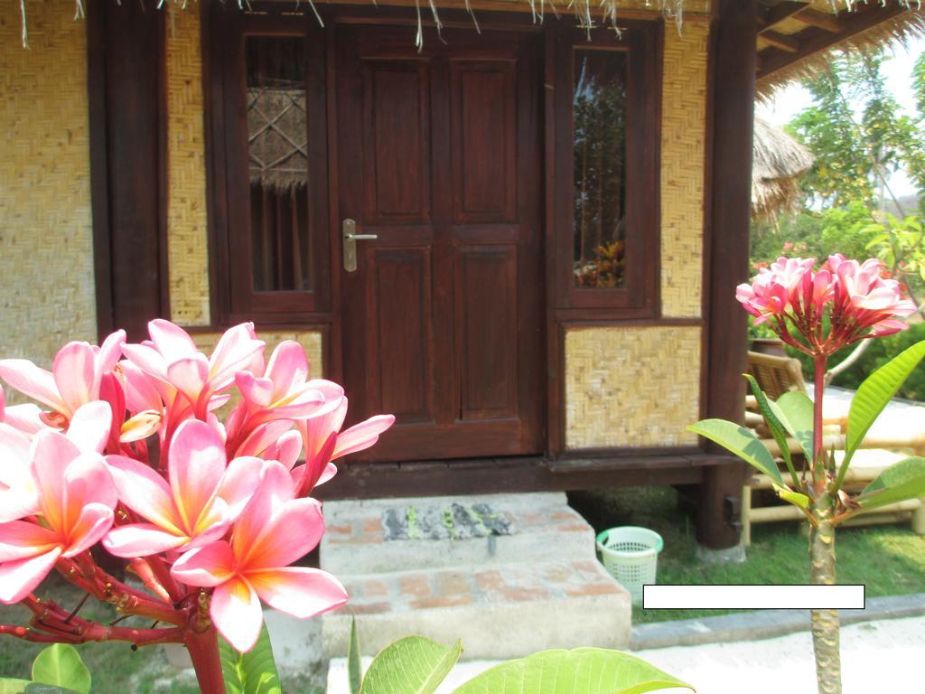Selong Belanak Bungalows Exteriör bild