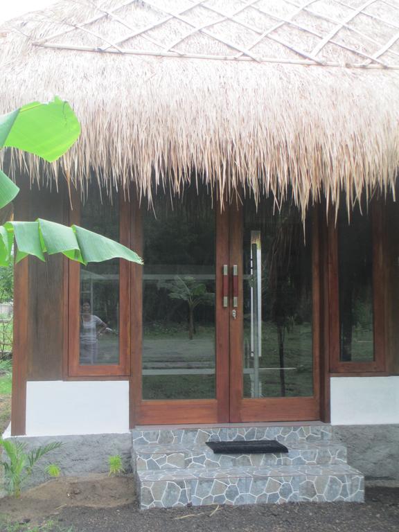 Selong Belanak Bungalows Exteriör bild