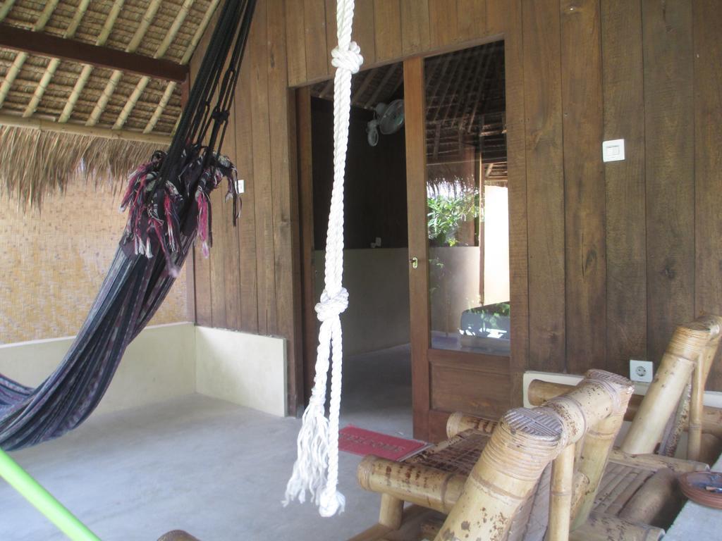 Selong Belanak Bungalows Exteriör bild